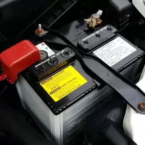 Baterii auto & Accesorii