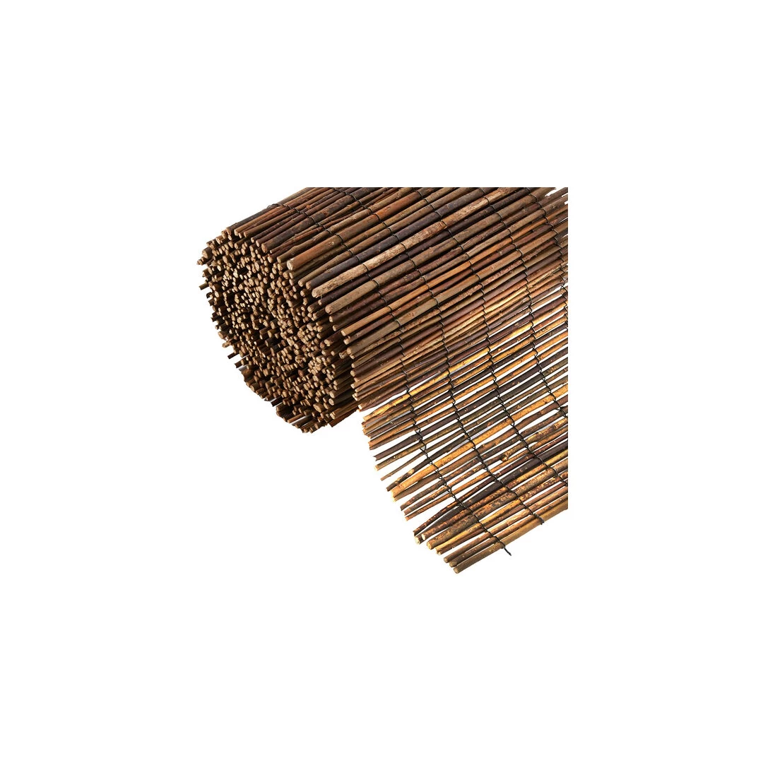 Gard gradina/paravan din rachita naturala, 5x1.5 m - Gard gradina/paravan din rachita naturala, 5x1.5 mParavan din rachita naturala realizat din ramuri de rachita tesuta cu sarma galvanizata si folosita pe scara larga in gradinarit.Caracteristici:Este un produs de decorare ideal, spre deosebire de gardurile traditionale, acest gard de rachita este usor, de lunga durata si placut pentru ochi. Folosit pentru a ridica un gard de intimitate atractiv in cateva minute. Fundal de gradina si paravan de confidentialitate.Dimensiune : 1.5x5 m