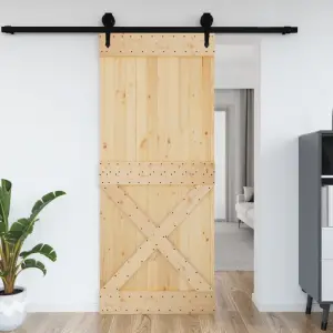 Ușă „NARVIK”, 95x210 cm, lemn masiv de pin - Această ușă din lemn masiv de pin este concepută pentru a îmbogăți intrarea în casa dvs. și pentru a vă face locuința mai sigură. Lemn masiv de pin: A...