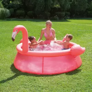 Piscină cu inel gonflabil Summer Waves QS - dimensiuni 183x51cm - Flamingo - <p>Vara aceasta oferă un motiv în plus de bucurie copiilor tăi! Piscină cu inel gonflabil Summer Waves QS, prin forma sa deosebită de flamingo și instalare rapidă, reprezintă soluția ideală pentru a readuce zâmbetul copiilor tăi. Fiind concepută din triplustrat PVC laminat cu țesătură din Poliester, această piscină este rezistentă la uzură și se montează în doar 10 minute. Diametru piscină: 183 cm        Înălțime piscină: 51 cm           Volum piscină: 757L</p>