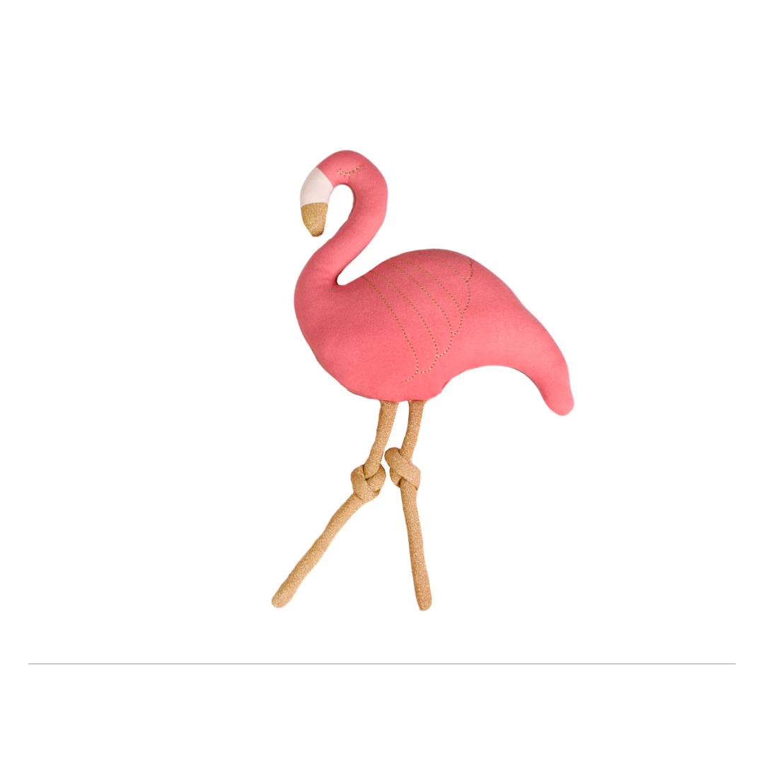 Perna Decor Flamigo Roz/Auriu - Fabricata din cel mai moale textil de fleece Sherpa. Frumoasa pernuta sub forma unui Flamingo este un accesoriu de design interior ce, cu siguranta nu va trece neobservat! Cu picioarele sclipitoare și genunchii innodati, pernuta flamingo aduce o nota de luminozitate si amuzament oricarei camere. Compozitie: 100% bumbac, exclusiv picioarele aurii. Nu este recomanada asezarea pernelor sau paturilor in patutul copiilor mai mici de 3 ani, fara supravegherea stricta a unui adult.