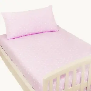 Set 2 piese lenjerie de pat pentru bebe din 100% bumbac de inalta calitate, format din fata de perna 30 x 40 si cearceaf 120 x 160, confortabil, model cu stelute, roz - 