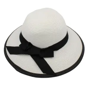 Pălărie plajă damă albă cu fundă neagră - 