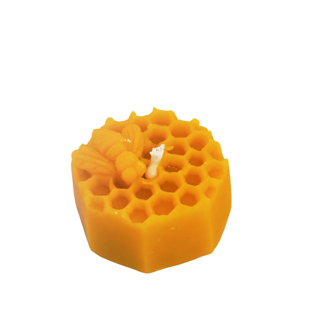 Lumanare din ceara naturala de albine, model hexagon - 
