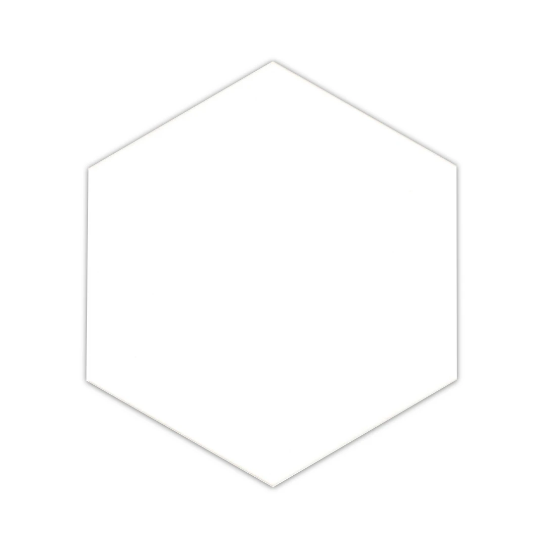 Gresie portelanata Solid White, 21.5 x 25, mata - Pretul afisat este pe: mp Gresia Solid White este o gresie portelanata conferita de dimensiunile 21,5 x 25,, cu o grosime de 9 mm, al carui model atrage privirile prin albul sau impecabil. Acest model de gresie aduce eleganta si rafinamentul in prim-plan, prin forma si nuanta sa.Datorita formei hexagonale pe care o are placa ceramica, aspectul intregii incaperi va fi unul modern. Forma hexagonala vine la pachet cu designul modern si lasa in urma stilul monoton redat de formele geometrice perfecte. Modelul gresiei Solid W