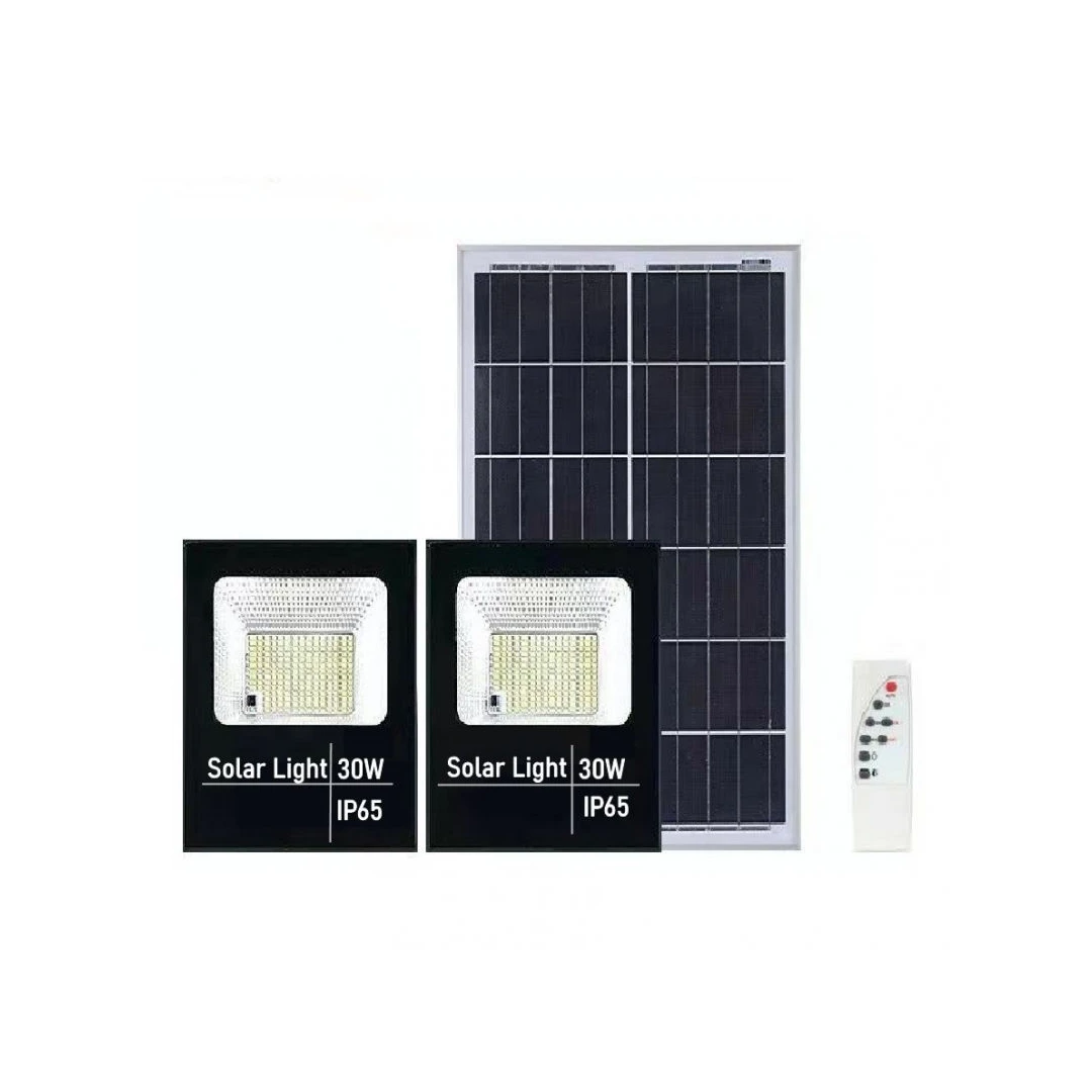 Set 2 proiectoare LED SMD 30W cu incarcare solara eMazing, panou solar, cu telecomanda, suport prindere, material ABS, 1.2AH, 114 LED-uri, 13x13.5 cm, negru - 