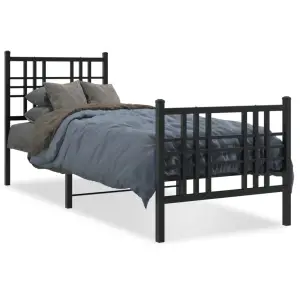 Cadru pat metalic cu tăblii de cap/picioare, negru, 75x190 cm - Dacă sunteți în căutarea unui cadru de pat robust pentru dormitorul dvs., atunci acest cadru de pat clasic, cu un design elegant și atemporal, este al...