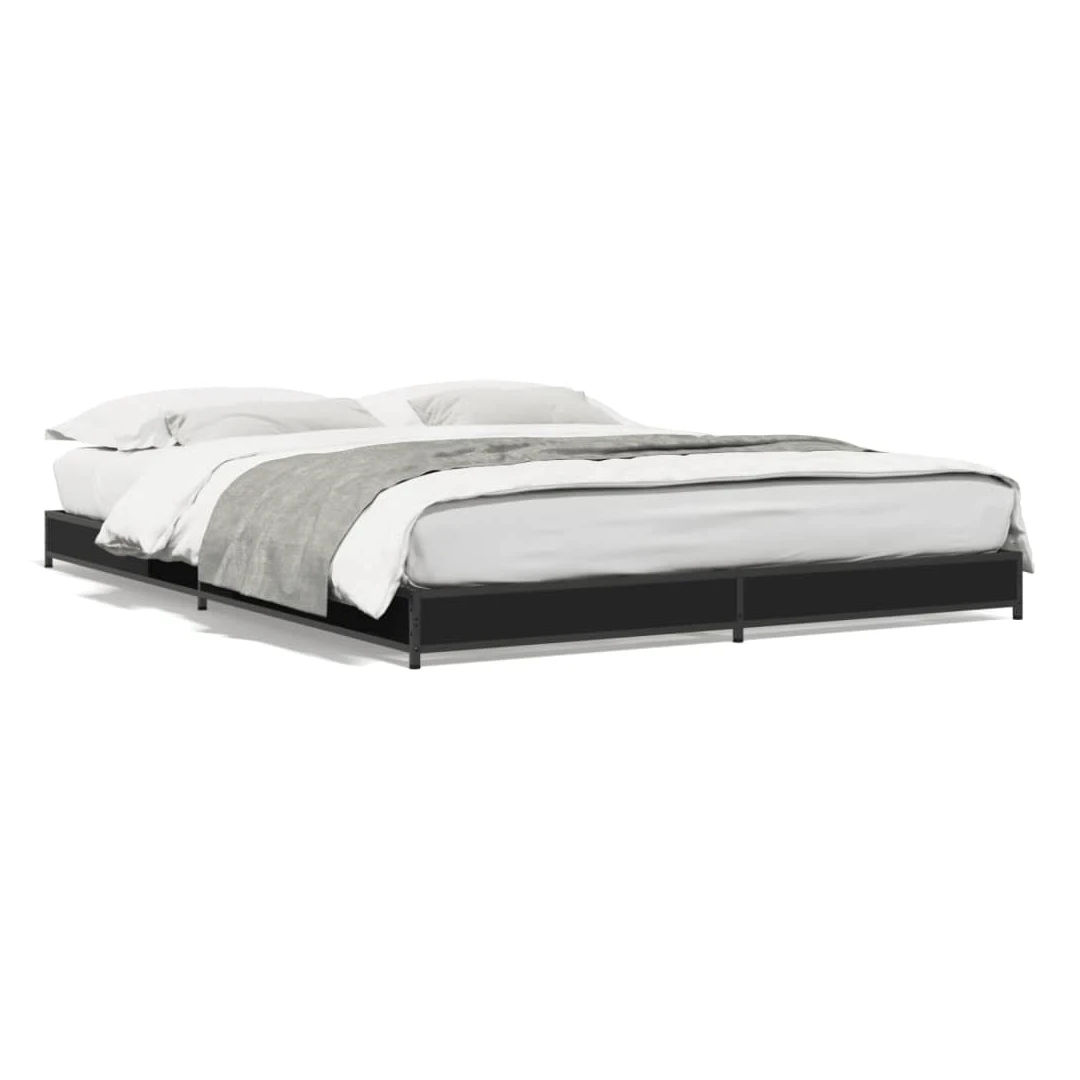 Cadru de pat, negru, 135x190 cm, lemn prelucrat și metal - Obține un somn mai odihnitor cu acest cadru de pat! Va fi o completare binevenită în orice dormitor. Material durabil: Lemnul prelucrat este de o cali...