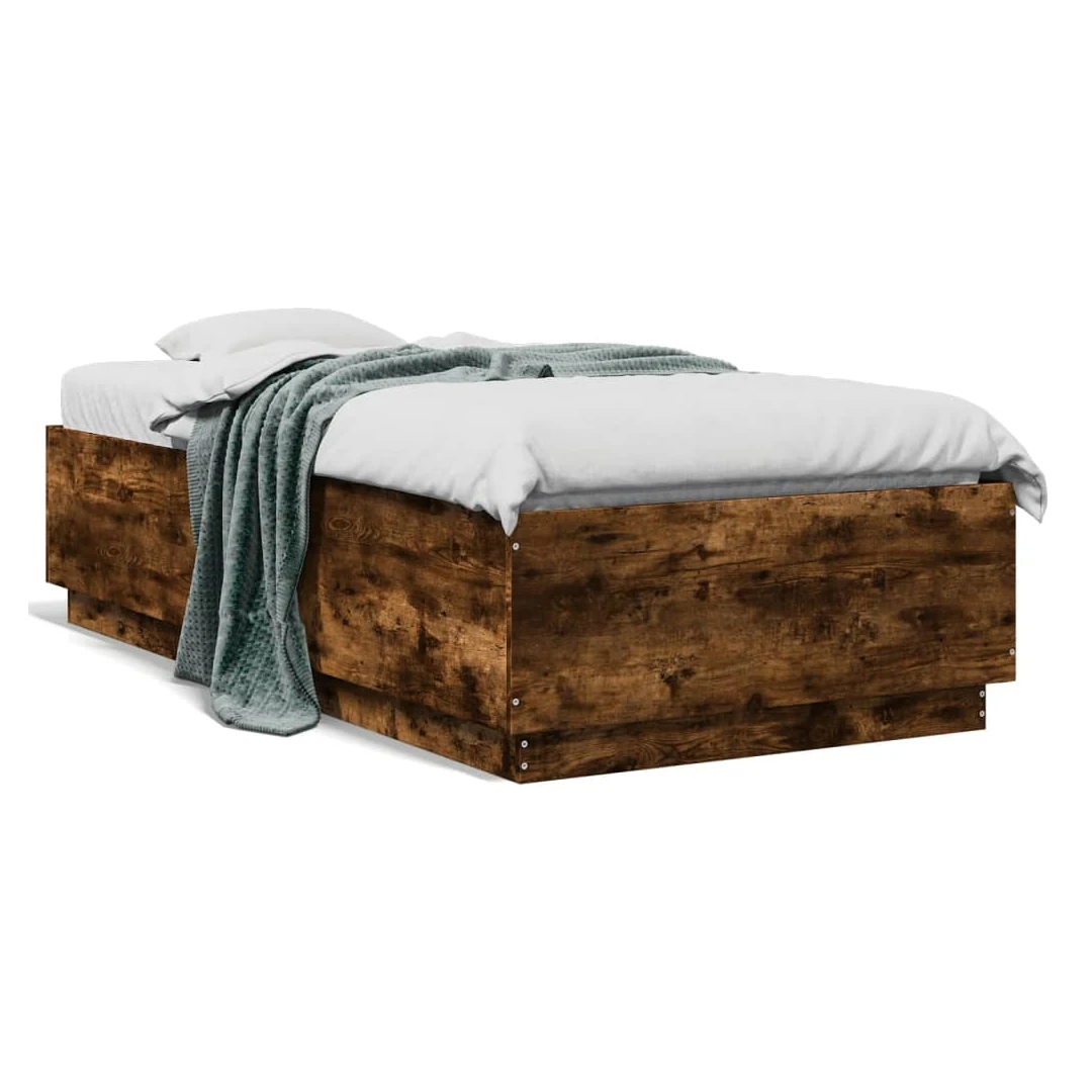 Cadru de pat, stejar fumuriu, 90x190 cm, lemn prelucrat - Obține un somn mai odihnitor cu acest cadru de pat! Va fi o completare binevenită în orice dormitor. Material durabil: Lemnul prelucrat este de o cali...