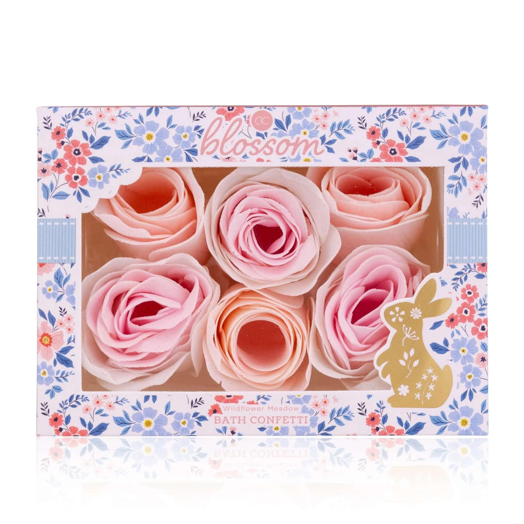 Set Blossom in cutie roz cu confetti de baie cu aroma de flori de camp, 25gr - <p>Cutie cadou, cu 6 confetti de baie in nuante de roz.Cutia cadou cu capac si funda de satin asortata, contine 6 x 4 g confetti de baie.Confettii de baie sunt creati cu dragoste din sapun turnat in petale subtiri si pot fi folositi atat pentru a va spala mainile, cat si drept confetti pentru o baie placuta si aromata</p>