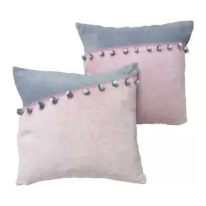 Set 2 perne decorative cu banda ciucuri, roz/gri, plus minky, 38 x 40, 35 x 35 - <p>Set 2 perne decorative cu banda ciucuri, roz/gri, plus minky, 38 x 40, 35 x 35</p>
