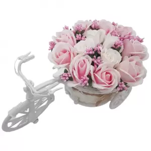 Aranjament floral trandafiri "Bicicleta cu flori zambarete", flori de sapun, Dalimag, 30x17x15 cm - 