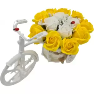 Aranjament floral trandafiri "Bicicleta cu flori zambarete", flori de sapun, galben cu alb, Dalimag, 30x17x15 cm - 