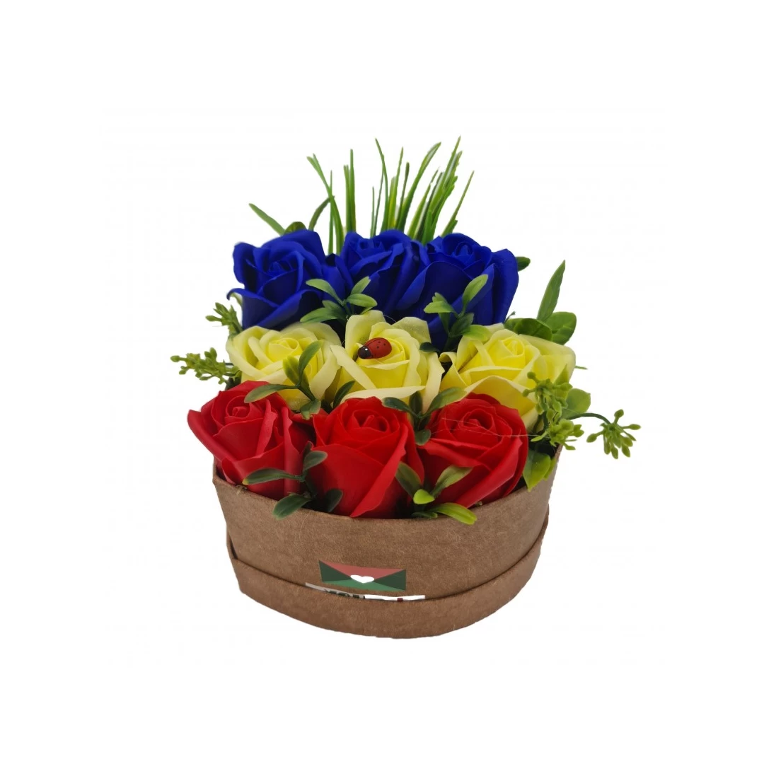 Aranjament floral 9 trandafiri cutie , flori de sapun, tricolor - 