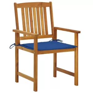 Scaune de grădină cu perne, 4 buc., lemn masiv de acacia - Decorați-vă zona de exterior cu aceste scaune de grădină din lemn, cu șipci, care adaugă o notă de farmec rustic. Aceste scaune de grădină sunt fabric...