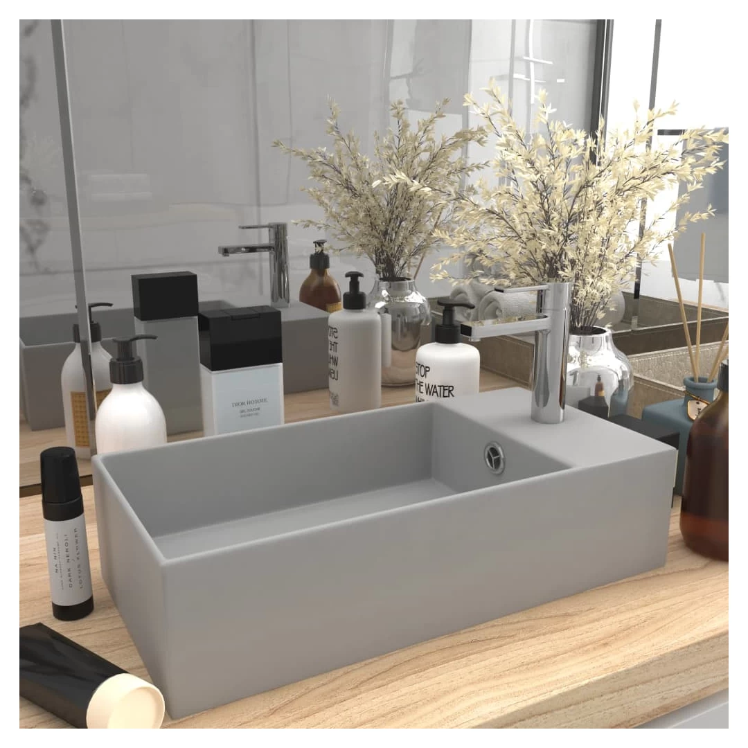 Chiuvetă de baie cu preaplin, gri deschis, ceramică - Această chiuvetă de baie adaugă un stil contemporan oricărui decor de baie. Este potrivită și pentru camera de cosmetică, bucătărie sau locul de muncă...