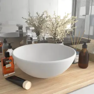 Chiuvetă baie lux, alb mat, 32,5x14 cm, ceramică, rotund - Lavoarul rotund este realizat din ceramică premium, fiind un element de decor ideal pentru orice baie, toaletă sau budoar. Suprafața sa mată și design...
