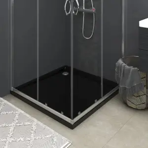 Cădiță de duș pătrată din ABS, negru, 90x90 cm - Această cădiță de duș, cu aspectul său simplu, lucios, va adăuga o notă modernă băii dumneavoastră. Concepută pentru a fi confortabilă, această cadă a...