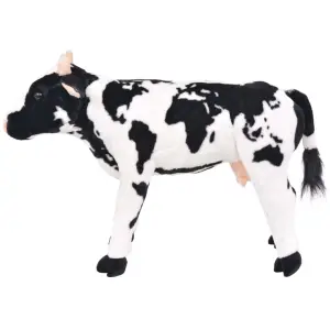 Văcuță de jucărie din pluș în picioare, alb și negru, XXL - Joaca va fi mult mai distractivă pentru copilul dvs. cu această vacă de jucărie adorabilă! Această jucărie drăgălașă din pluș foarte moale, cu trăsătu...