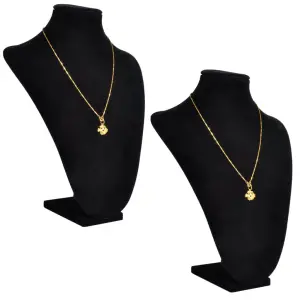 Suport bijuterii flanel pentru colier, negru, 23 x 11,5 x 30 cm, 2 buc - Acest suport elegant pentru bijuterii din flanel prezintă un stil clasic și atemporal. Este conceput pentru a expune și păstra coliere, pandantive și...