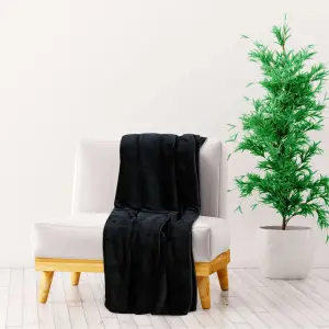 Pătură, negru, 130x170 cm, poliester - Această pătură caldă și foarte moale este o modalitate ideală de a adăuga confort și stil casei dvs. Material practic: Pătura din poliester are un asp...