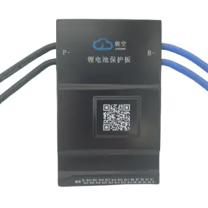 Egalizator baterii Smart BMS Li-ion, Lifepo4, LTO,7-20s,100A, Active balance, Bluetooth, Curent balansare activa-0.6A - Egalizatorul de baterii Smart BMS Li-ion, Lifepo4, LTO,7-20s,100A, este un dispozitiv de înaltă performanță, echipat cu funcții avansate precum balansarea activă a curentului și conectivitate Bluetooth. Acesta este potrivit pentru baterii de tip Li-ion, Lifepo4 și LTO, având o gamă largă de tensiuni de funcționare. Cu o capacitate de balansare activă de 0.6A, acest egalizator asigură o distribuție uniformă a energiei între celulele bateriei, prelungind astfel durata de viață a acesteia.